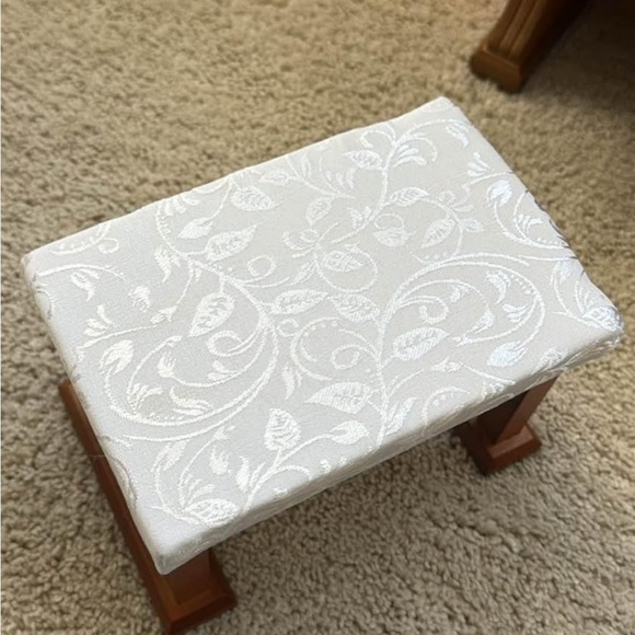 American Girl Melody upright piano - Picture 7 of 8